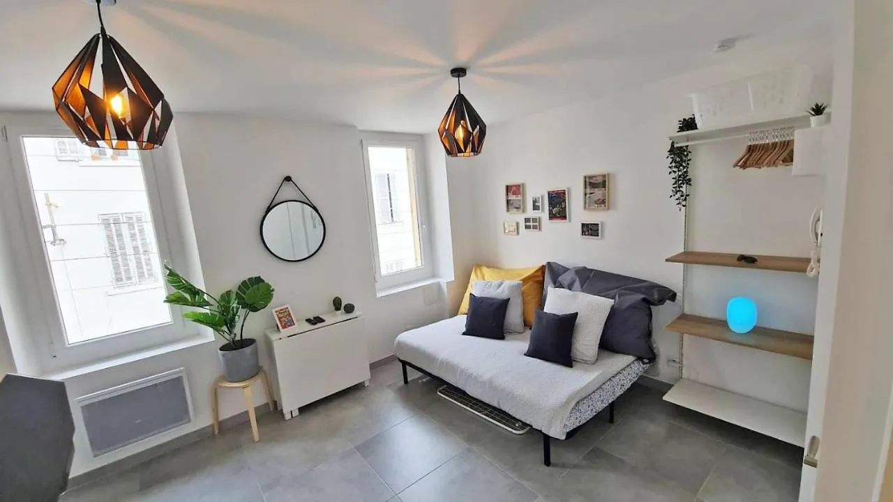 Maxbnb - Studio Cozy - Climatise - Wifi Fibre - 10 Min A Pied Gare -3- Toulon 0*,  Francie